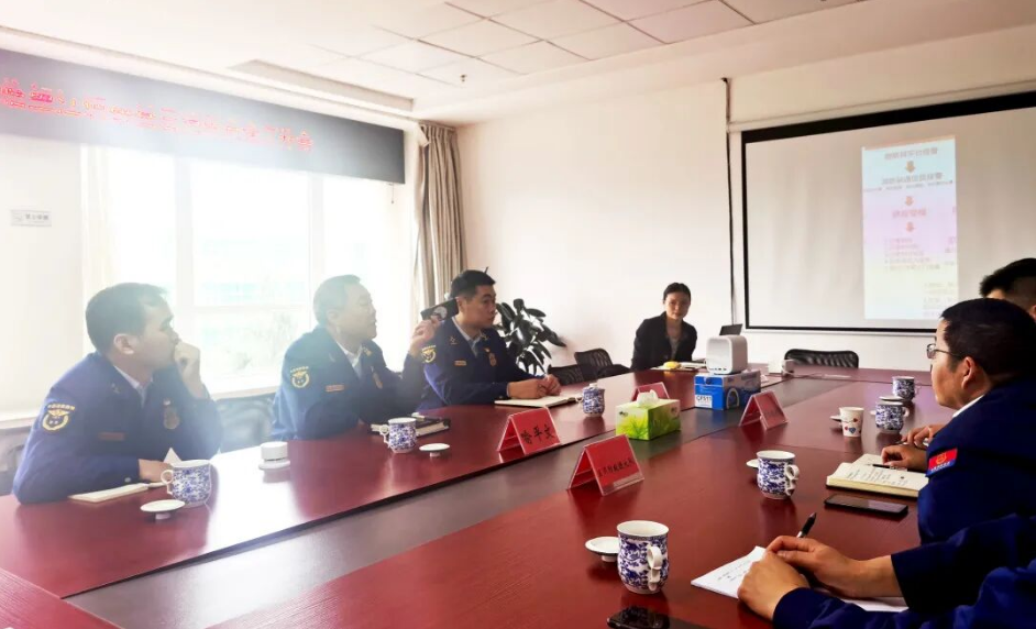 老旧小区隐患多 弱势群体生活如何得到保障？